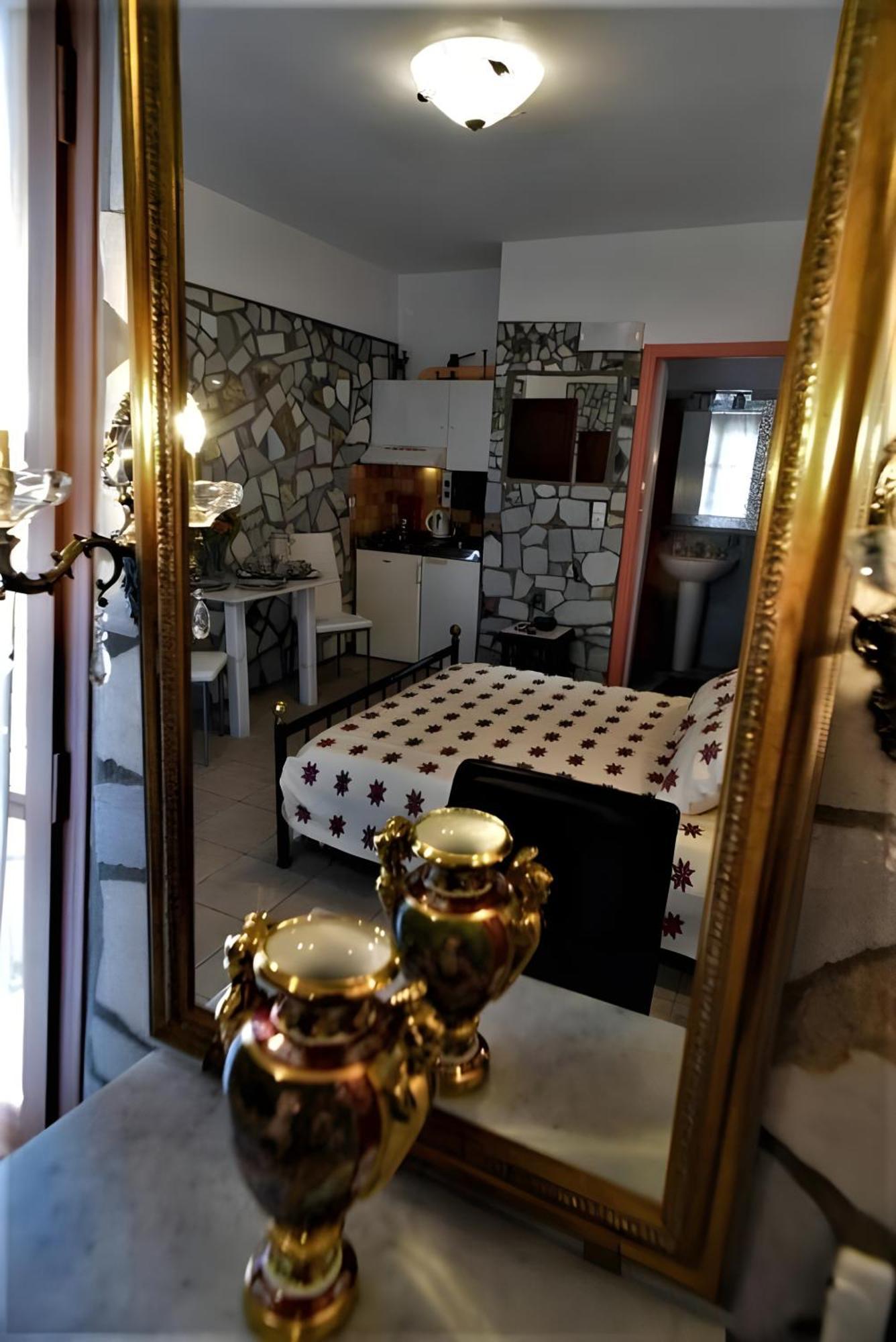 Pasas Castle - Unique Luxury