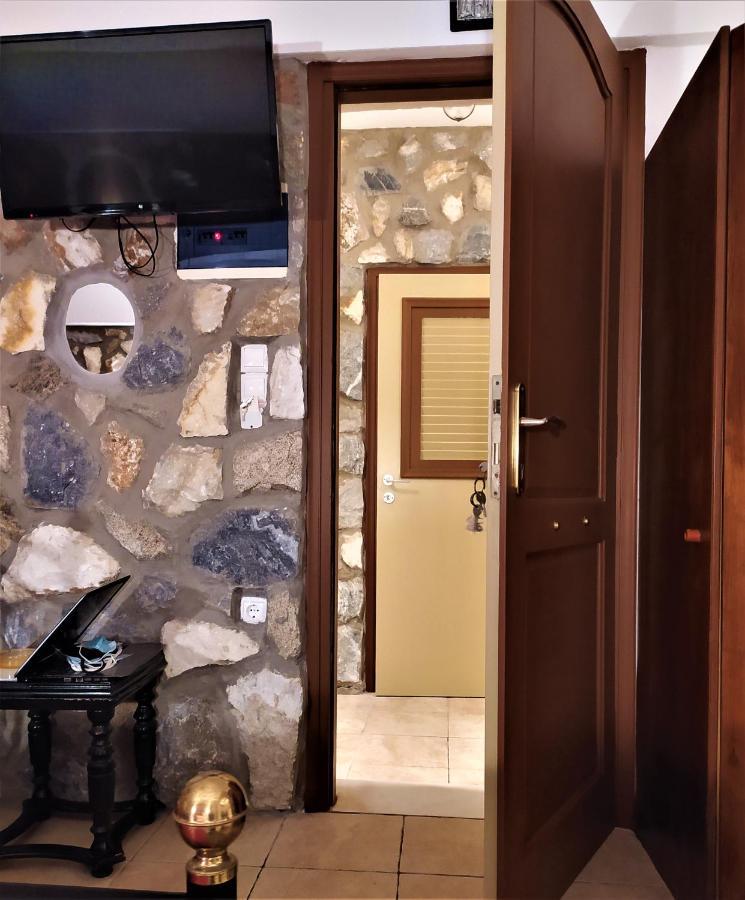 Pasas Castle - Unique Luxury Naxos City